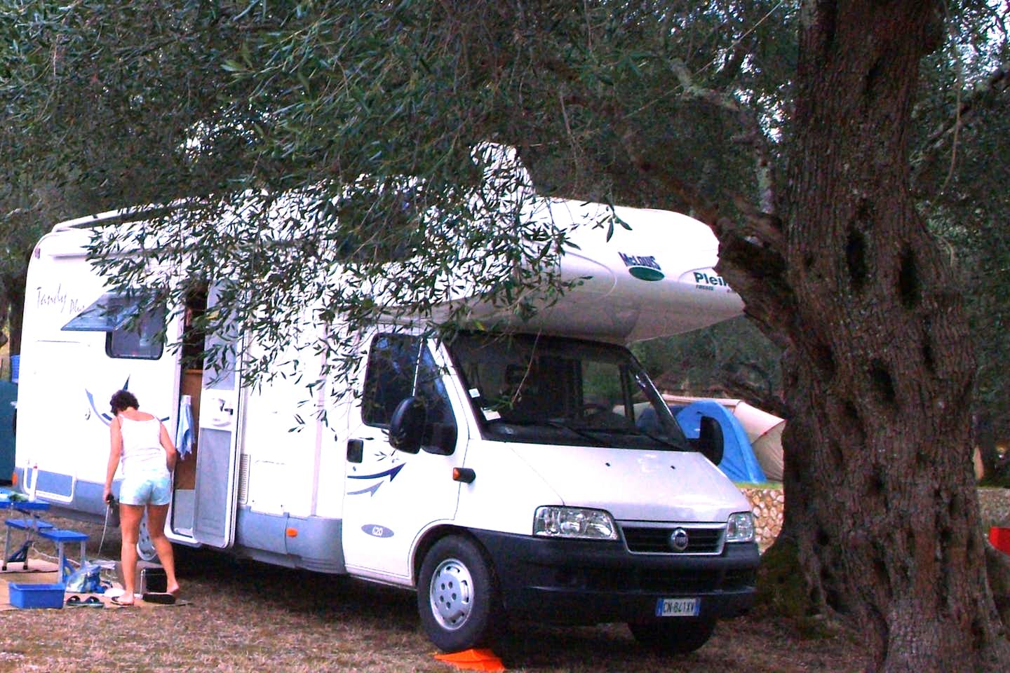 Camping Dionysus -  Wohnwagenstellplatz im Grünen auf dem Campingplatz