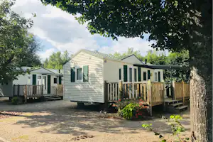 Camping Doller - Mobilheime mit Terrasse auf dem Campingplatz