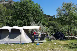 Camping Domaine de l'Écluse Camping Domaine de l' Écluse - Zeltplatz mit zwei Zelten