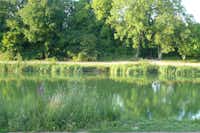 Camping Domaine de la Nature - der Teich in der Nähe vom Campingplatz--