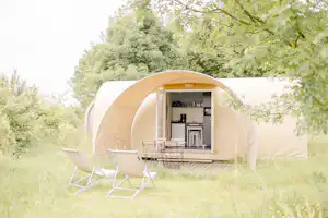 Camping Domaine de l'Oiselière - Glampingzelt auf dem Campingplatz