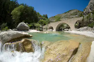 Domaine des 2 Soleils - Ciela Village Camping Domaine des 2 Soleils - Blick auf den nahegelegenen Fluss