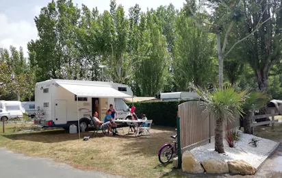 Camping Domaine des Salins