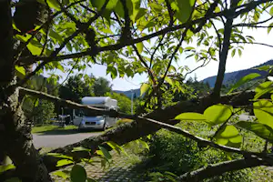 Camping Domaine du Haut des Bluches - Stellplätze auf dem Campingplatz