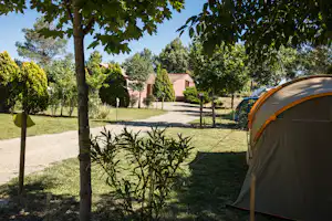 Camping Domaine Le Vernis - Standplätze auf dem Campingplatz