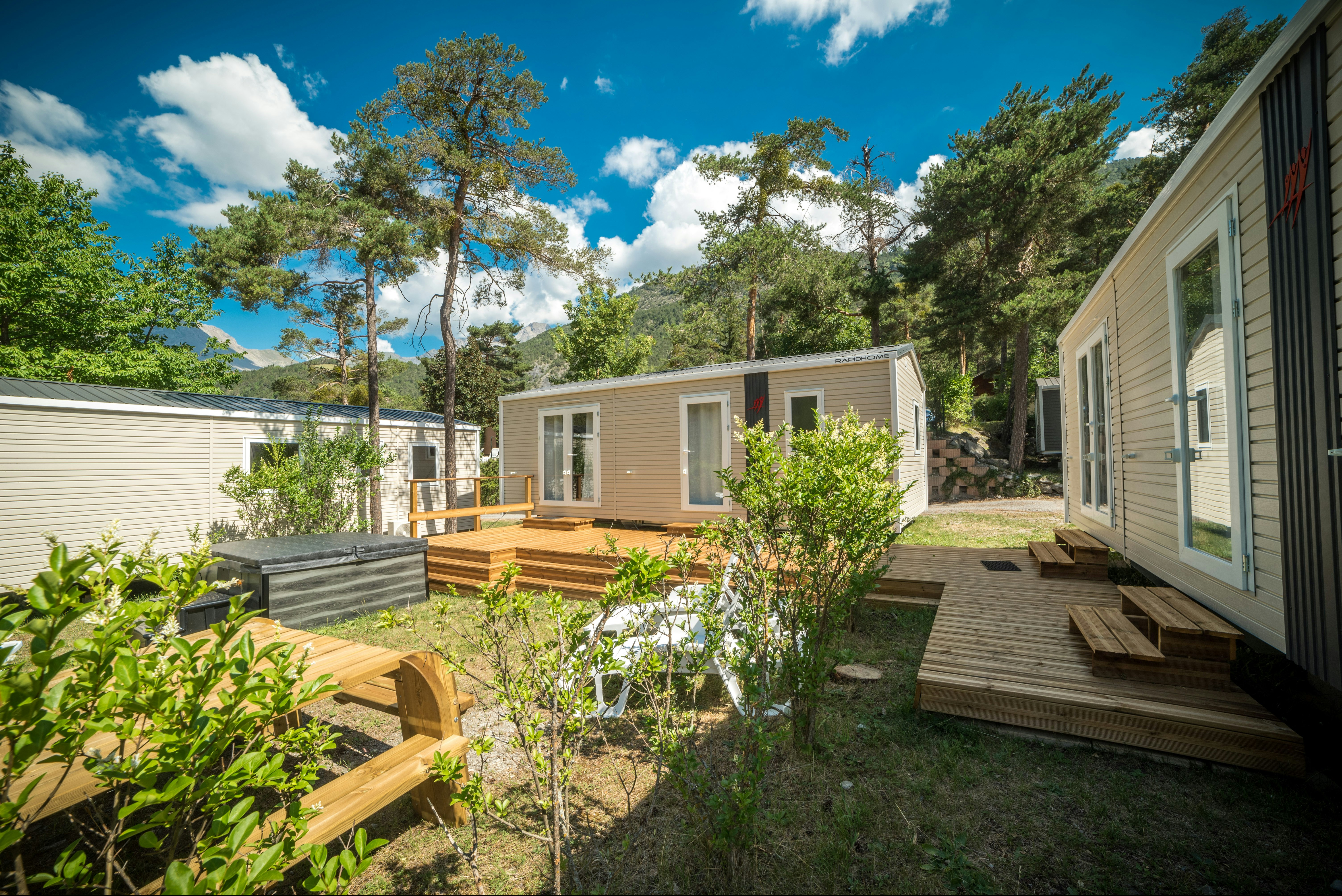 Camping Domaine Loisirs de l'Ubaye  Camping Domaine Loisirs de l' Ubaye  - Mobilheime auf dem Campingplatz