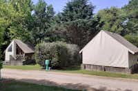 Camping Domaine Papillon - Glamping-Zelte auf dem Campingplatz