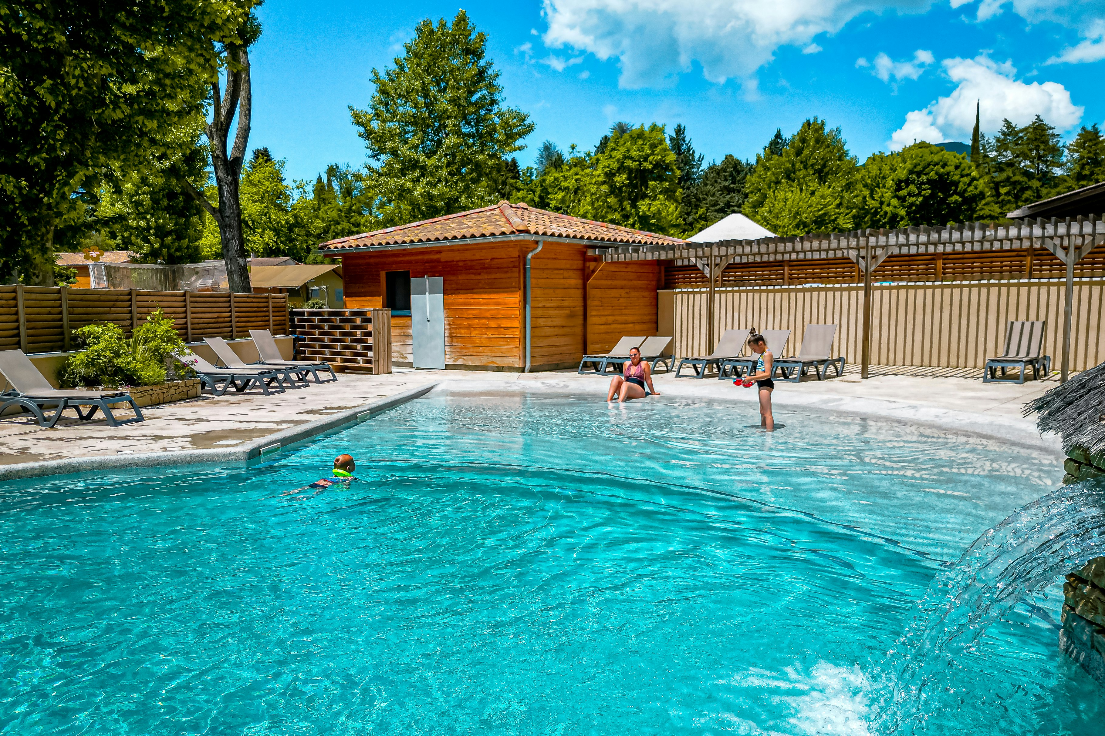 Yelloh! Village Domaine Provençal - Pool auf dem Campingplatz