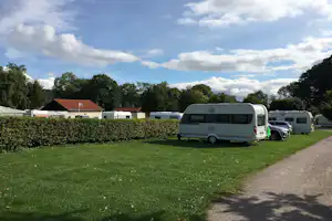 Camping Drei Gleichen - Stellplätze auf dem Campingplatz