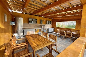 Camping Drusus - Gemeinschaftsküche mit Kochplatten und Geschirrspülbecken auf dem Campingplatz