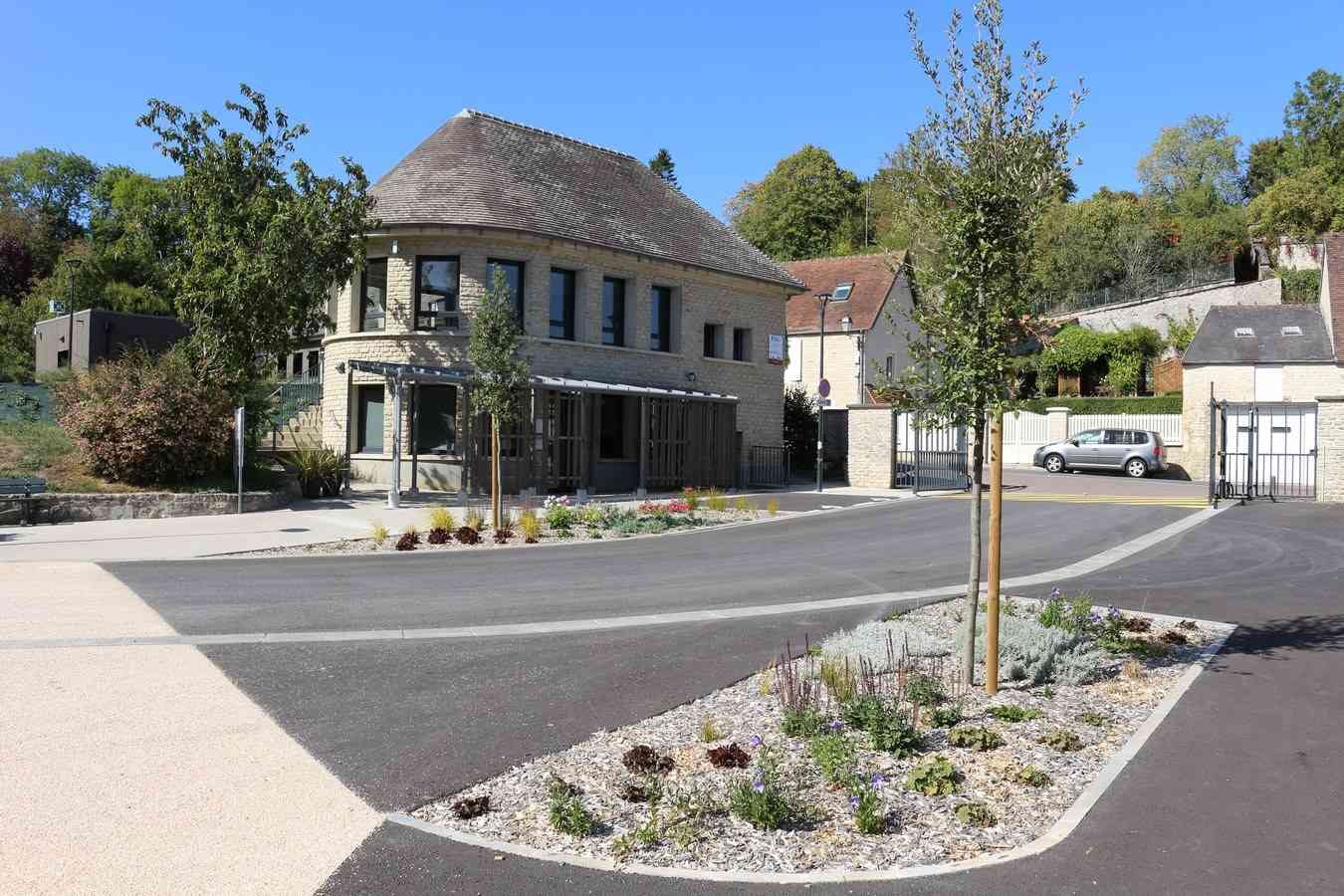 Camping du Château - Einfahrt des Campingplatzes