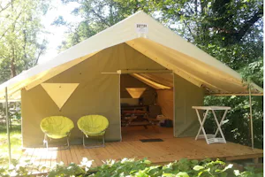 Camping du Coucou - Glampingzelt auf dem Campingplatz
