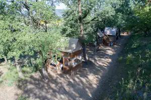 Camping du Domaine de Senaud - Mobilheime auf dem Campingplatz