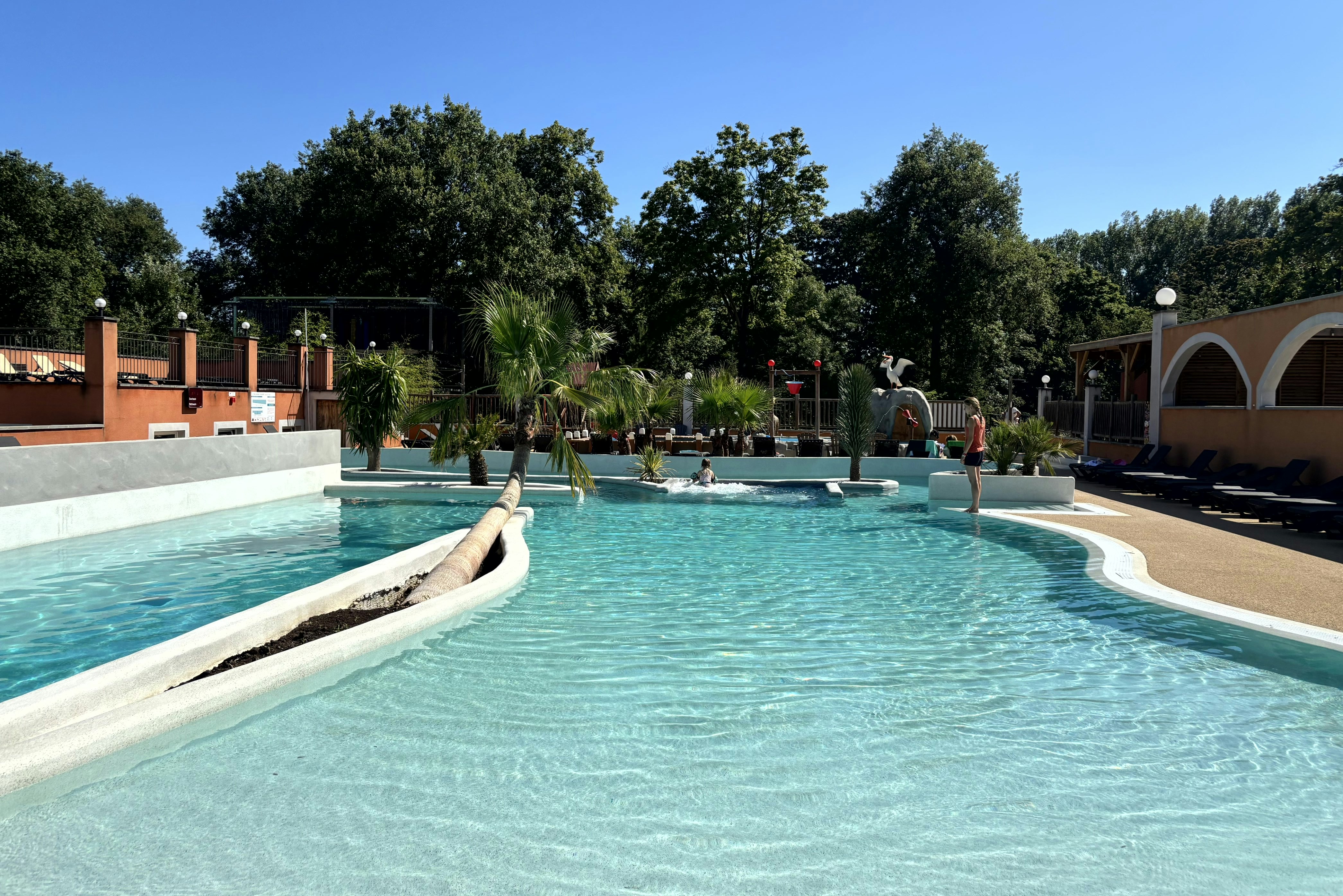 Camping du Domaine de Senaud - Freibad auf dem Campingplatz