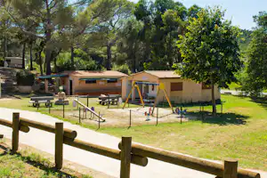 Camping du Grand Batailler - Kinderspielplatz auf dem Campingplatz
