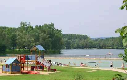 Camping Du Lac (Cormoranche-sur-Saône)