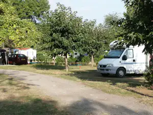 Camping de Foix Camping du Lac - Standplätze auf dem Campingplatz