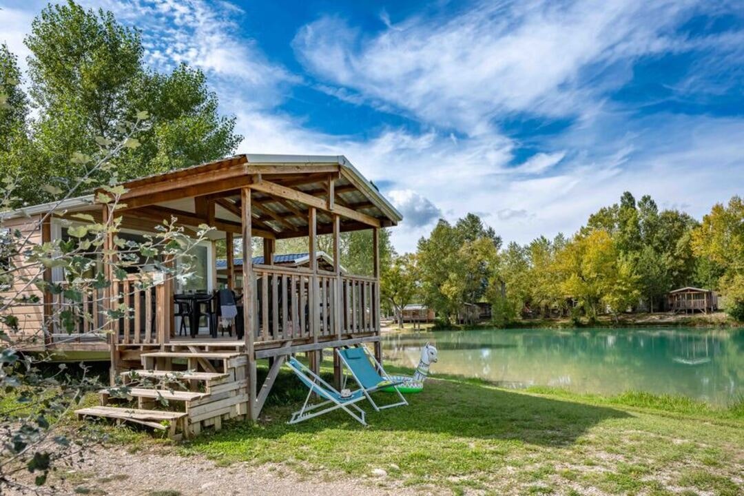 Camping Le Lac Bleu - Ciela Village