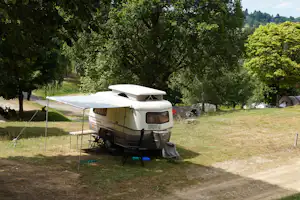 Camping du Lac de Bujaleuf - Stellplatz auf dem Campingplatz
