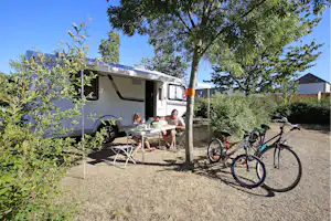 Camping d'Angers - Lac de Maine Camping d’Angers-Lac de Maine - Stellplatz auf dem Campingplatz