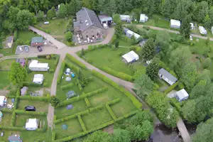 Camping du Moulin - Campingplatz aus der Vogelperspektive