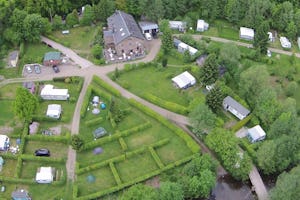 Camping du Moulin - Campingplatz aus der Vogelperspektive