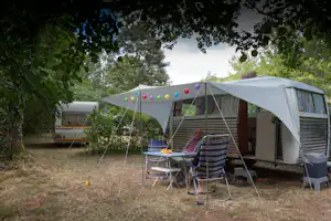 Camping de Collonges-la-Rouge - Standplätze auf dem Campingplatz