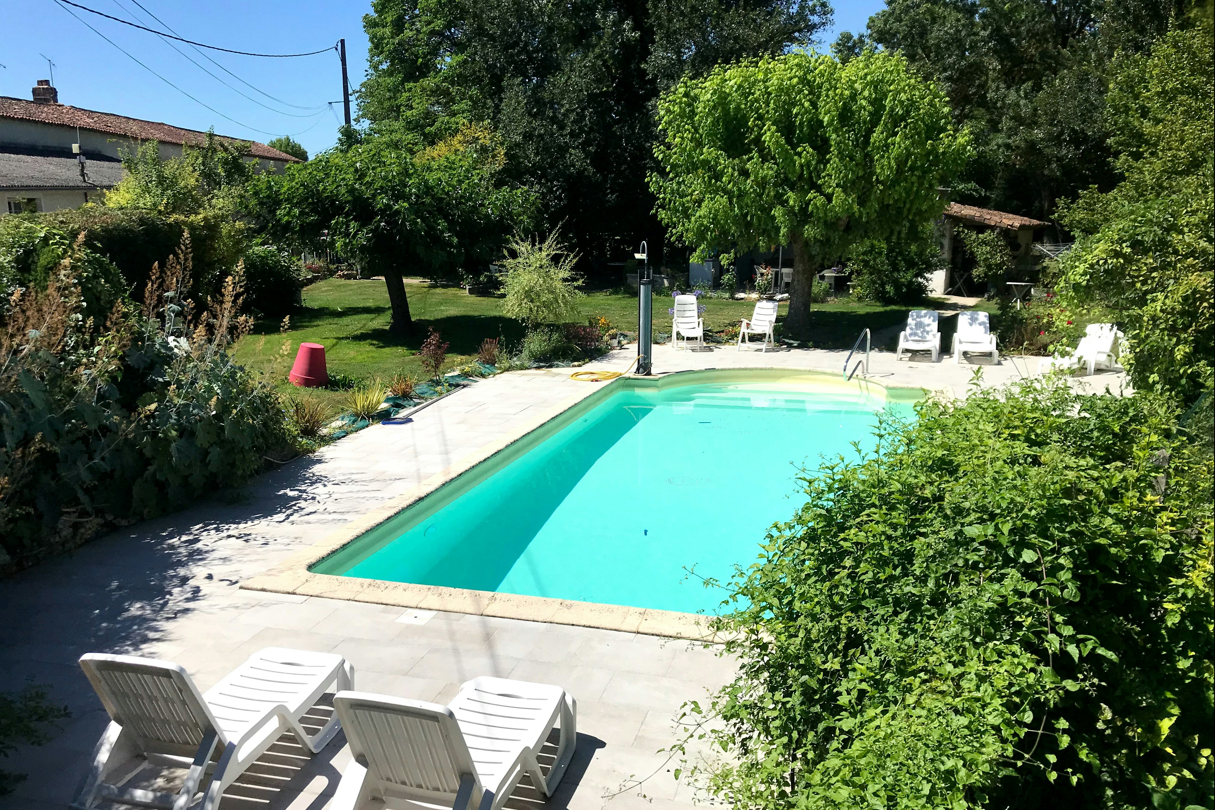 Camping Du Pas Des Biches - Poolbereich auf dem Campingplatz