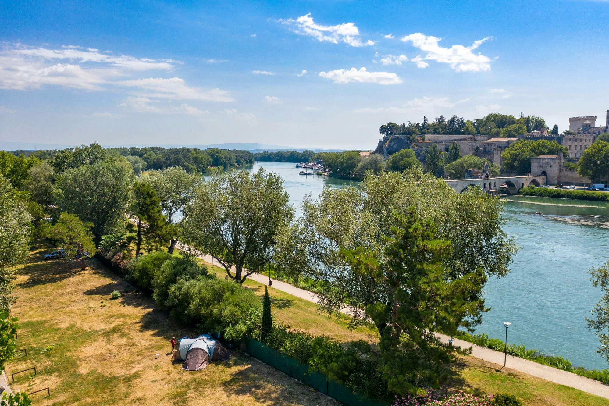 Camping du Pont d'Avignon - Standplätze auf dem Campingplatz