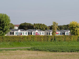 Camping du Pont de Bourgogne - Mobilheime auf dem Campingplatz