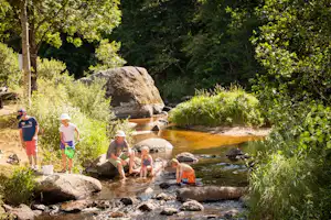 Camping du Pont de Braye - Gäste an Fluss