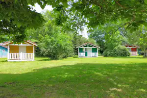 Camping du Pont Vert - Mobilheime auf dem Campingplatz