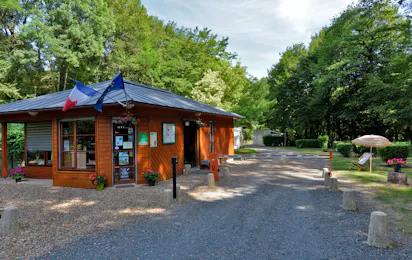 Onlycamp Camping Le Val Joyeux
