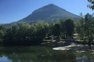 Camping Du Viaduc Camping Paradis Le viaduc - Campingplatz am Ufer des Flusses