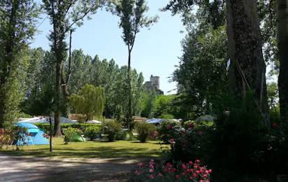 Camping Du Vieux Château (Rauzan)