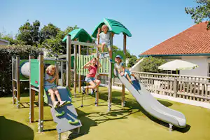 Camping Duna Munguy - Kinderspielplatz auf dem Campingplatz