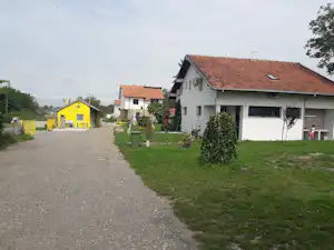 Camping Dunav - Sanitärgebäude des Campingplatzes