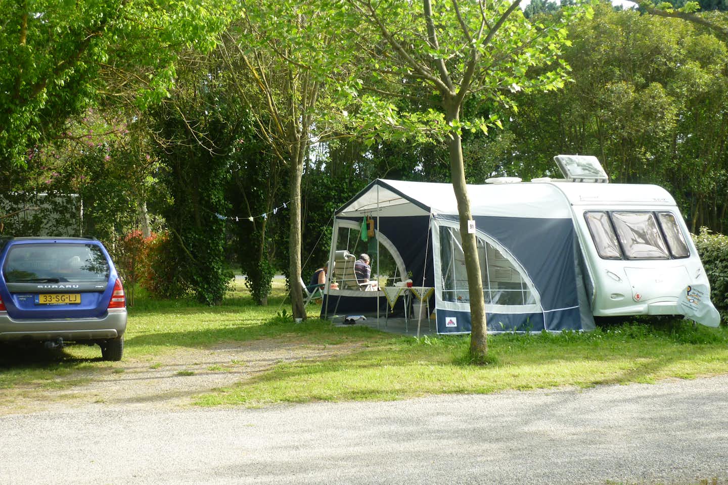 Camping Durance Luberon -  Wohnwagen- und Zeltstellplatz vom Campingplatz