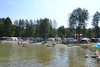 Camping Echo  -  Wohnwagen- und Zeltstellplatz vom Campingplatz im Grünen mit direktem Zugang zum See