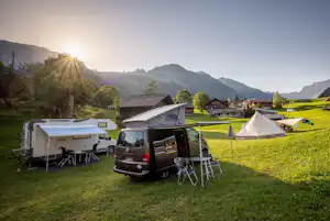 Camping Eggmatte - Standplatzwiese auf dem Campingplatz