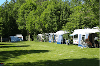 Camping Ekenstein - Wohnmobil- und  Wohnwagenstellplätze auf der Wiese