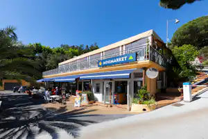 Camping El Far - Minimarkt auf dem Campingplatz
