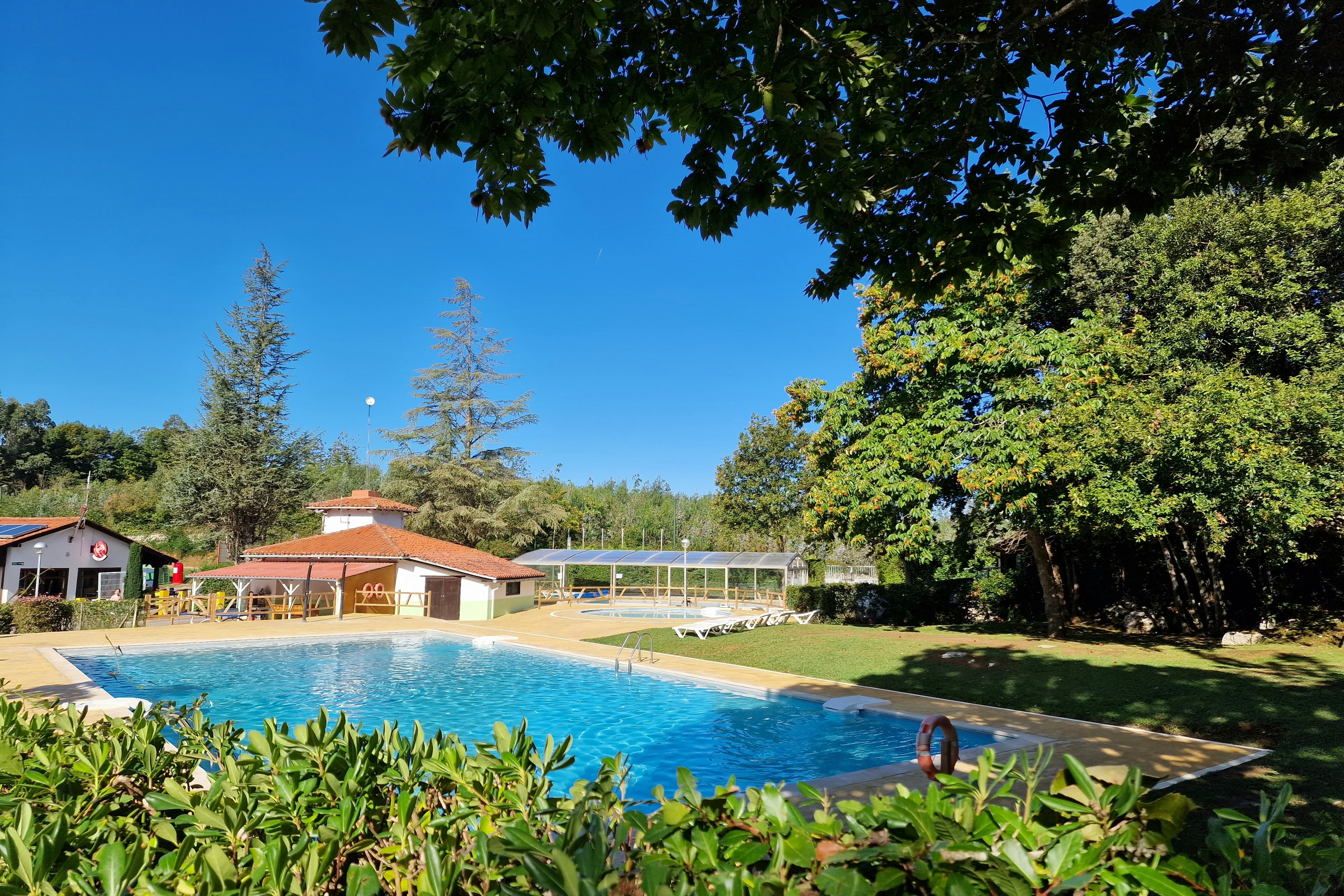 Camping El Helguero - Freibad auf dem Campingplatz