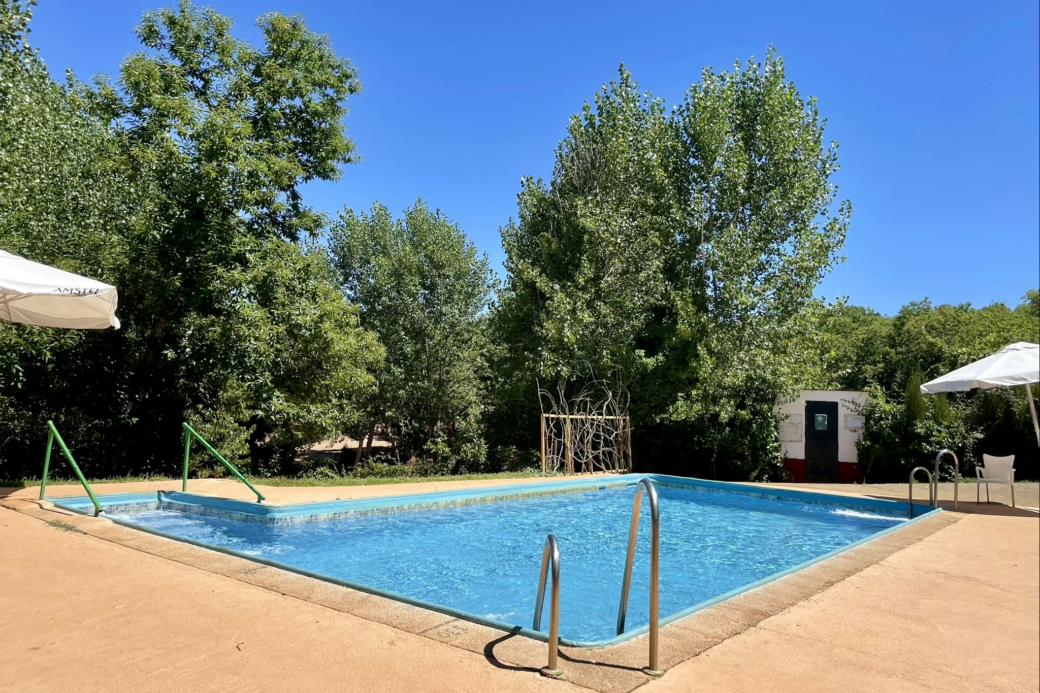 Camping el Madroñal - Pool auf dem Campingplatz