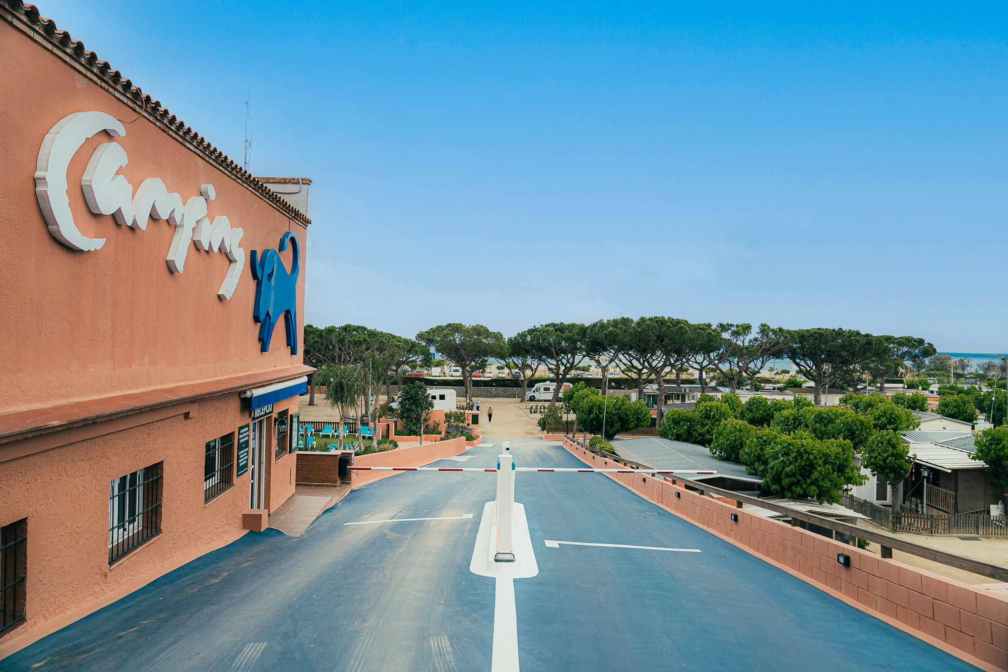 Camping El Toro Azul - Einfahrt des Campingplatzes