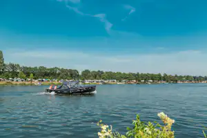 Camping Eldorado - Bootfahren als Freizeitaktivität