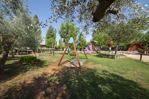 Camping Els Ports - Kinderspielplatz auf dem Campingplatz