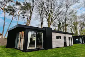 Vakantiepark Bergsehaak - Blick auf ein modernes Mobilheim