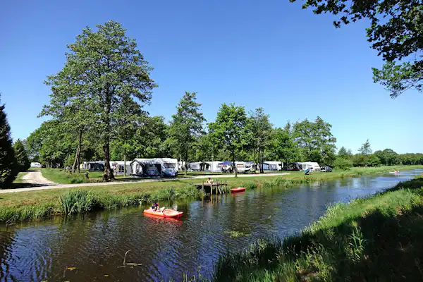 Camping en Familiehuis De Drenthse Roos