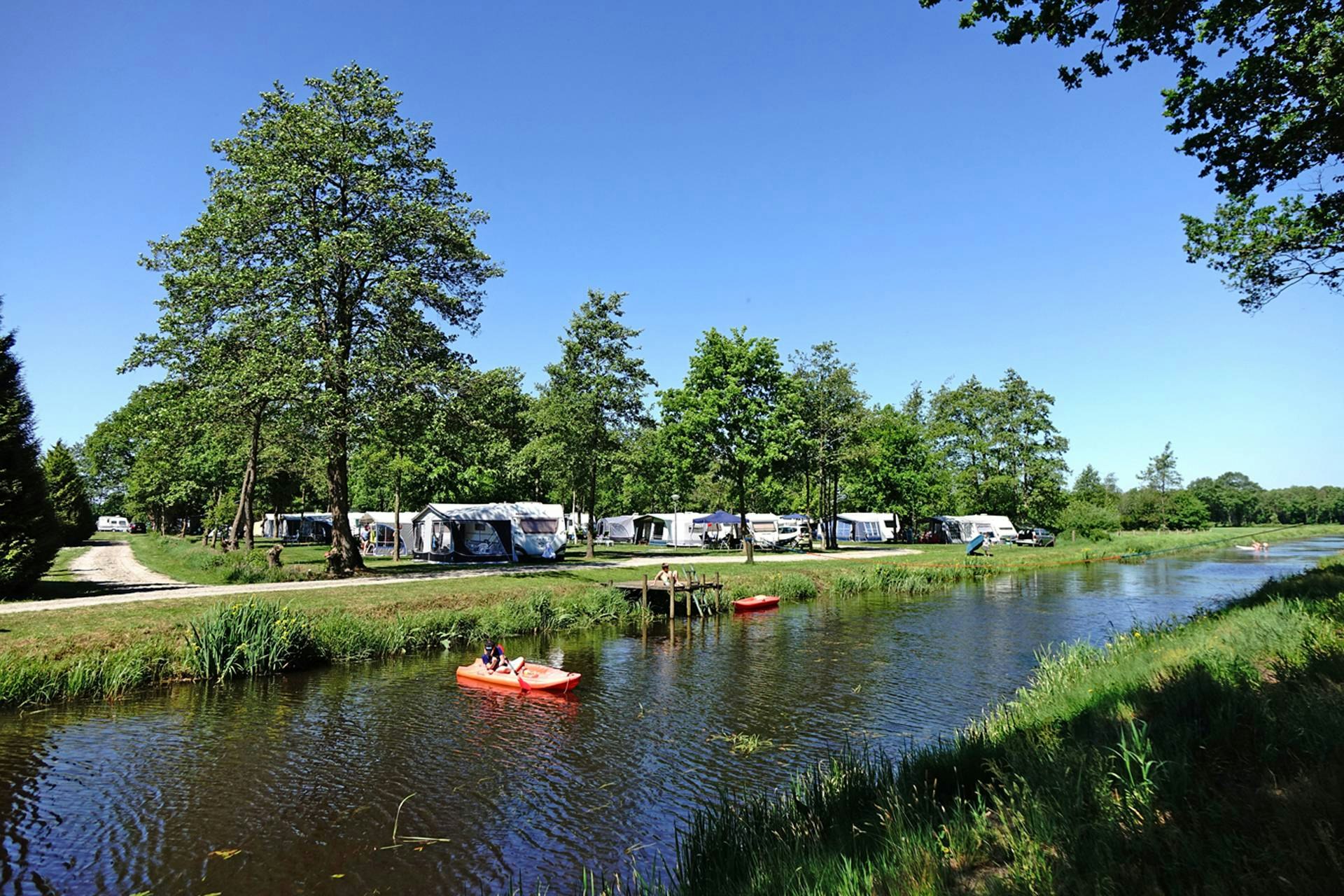 Camping en Familiehuis De Drenthse Roos